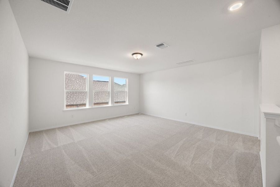 Spacious, unfurnished interior of a new home in Salerno - Classic Collection, Round Rock (Image 9).