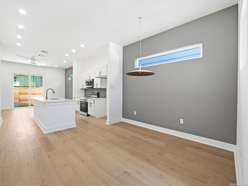 Spacious, unfurnished interior of a new home in , San Antonio (Image 13).