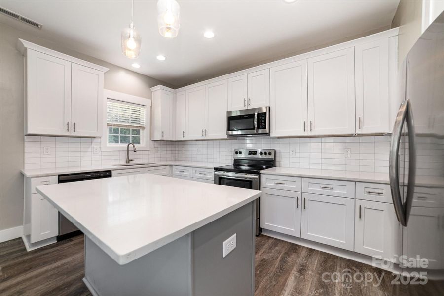 Furnished interior view inside a new home in , Shelby (Image 4).