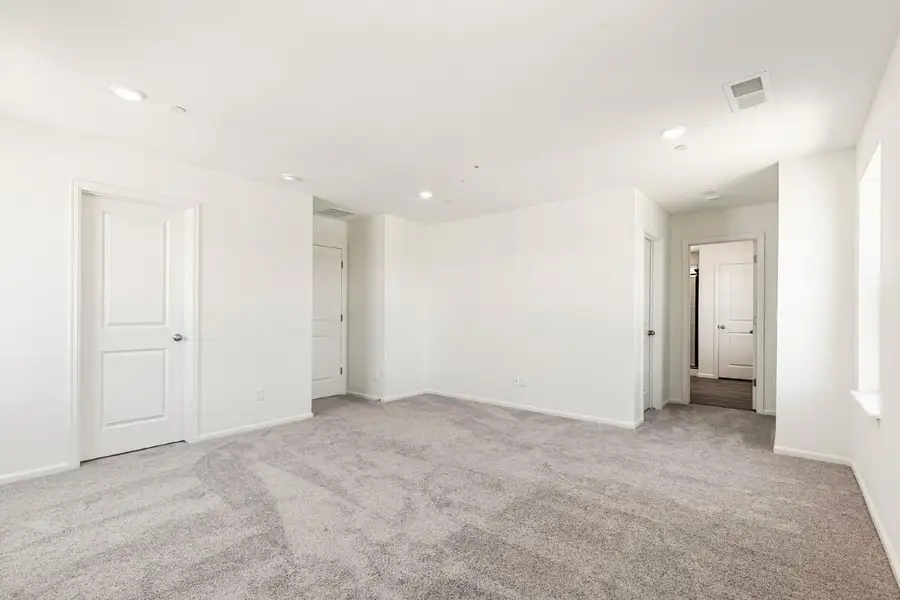 Spacious, unfurnished interior of a new home in The Nest Reserve at Canyon Creek, Erie (Image 18). Spacious, unfurnished interior of a new home in The Nest Reserve at Canyon Creek, Erie (Image 18).