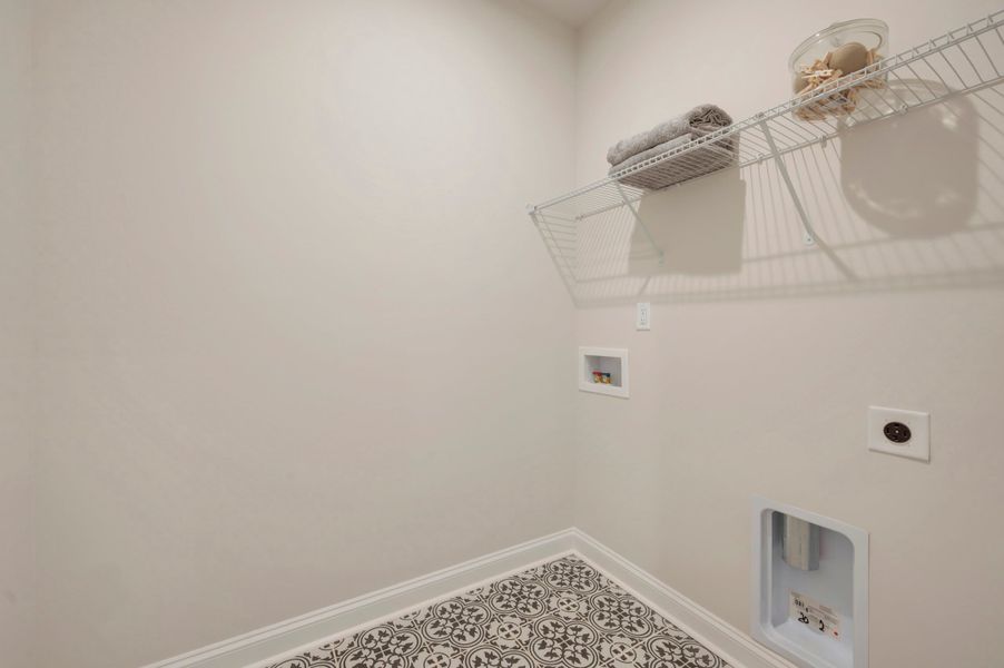 Spacious, unfurnished interior of a new home in Old Town Village, Waxhaw (Image 25).