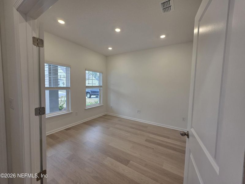 Spacious, unfurnished interior of a new home in Hyland Trail, Green Cove Springs (Image 15). Spacious, unfurnished interior of a new home in Hyland Trail, Green Cove Springs (Image 15).