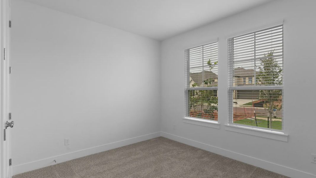 Spacious, unfurnished interior of a new home in Santa Rita Ranch, Liberty Hill (Image 10).