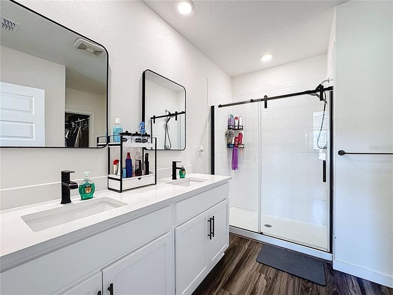 Furnished interior view inside a new home in , St. Cloud (Image 31).