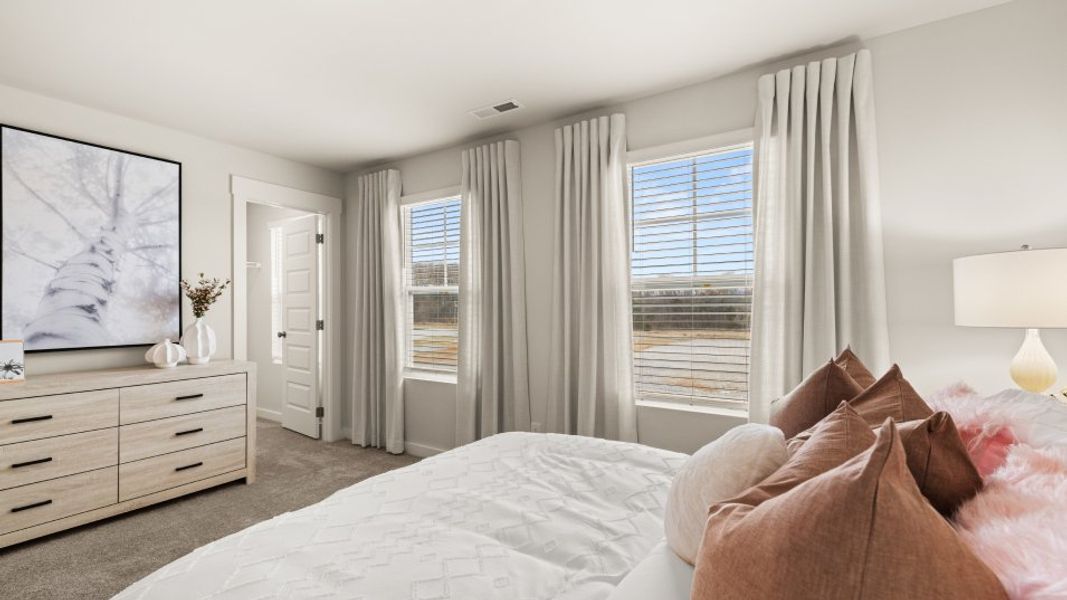 3731 Hawthorne Bed3 4of4 F2