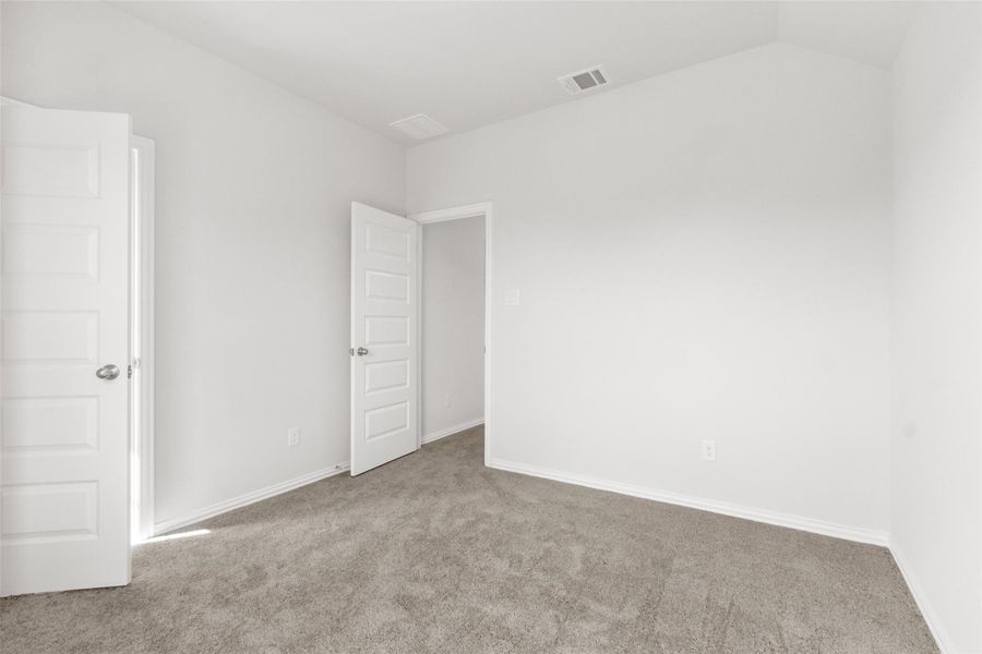 Spacious, unfurnished interior of a new home in Park at Eldridge, Sugar Land (Image 35). Spacious, unfurnished interior of a new home in Park at Eldridge, Sugar Land (Image 35).