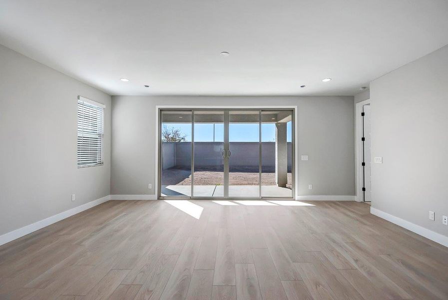 Spacious, unfurnished interior of a new home in Mesquite at North Creek, Queen Creek (Image 25).