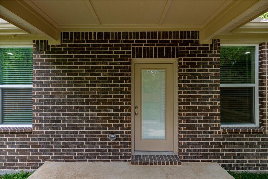 Exterior details and patio area of a home in , Garland (Image 21).