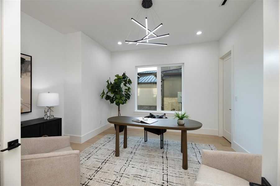 Downstairs Office/5th Bedroom Downstairs Office/5th Bedroom