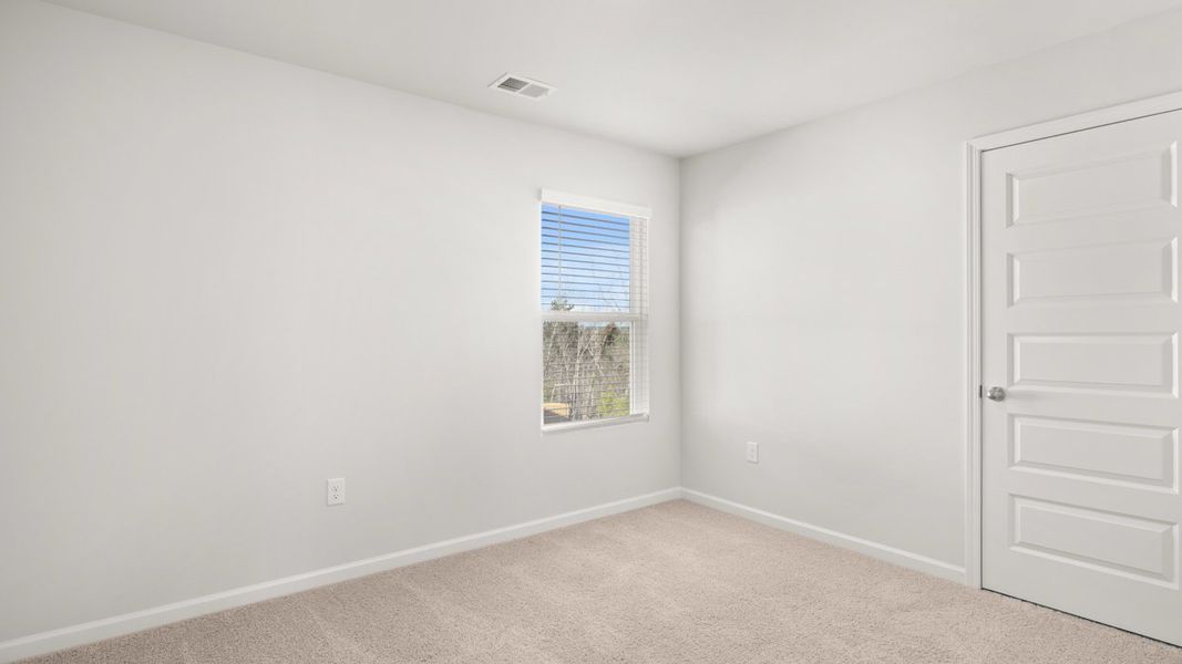 Spacious, unfurnished interior of a new home in The Abbey at Trolley Run Station, Aiken (Image 23).