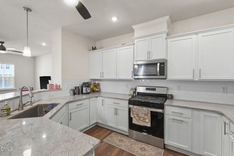 321_Parker_Station_Avenue_017 321_Parker_Station_Avenue_017