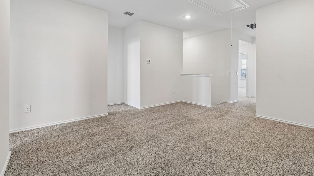 Spacious, unfurnished interior of a new home in Palomino, Manor (Image 24).