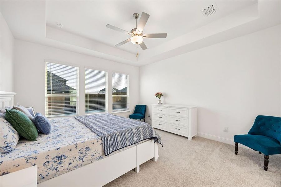 Furnished interior view inside a new home in , Northlake (Image 8).