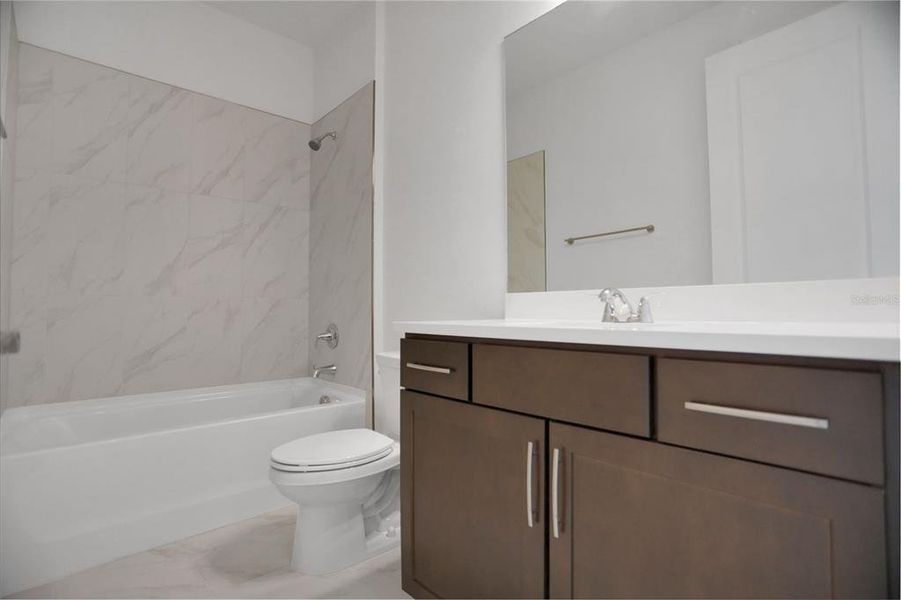 Furnished interior view inside a new home in Turnleaf, Punta Gorda (Image 13).