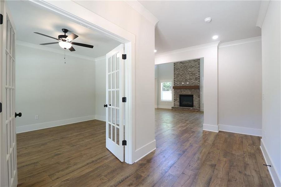 Spacious, unfurnished interior of a new home in Weslyn Park, Social Circle (Image 13).