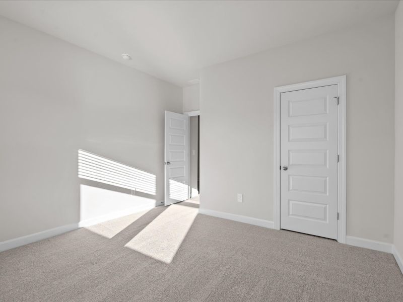 Spacious, unfurnished interior of a new home in Creek Ridge - Signature Collection, Spartanburg (Image 16).