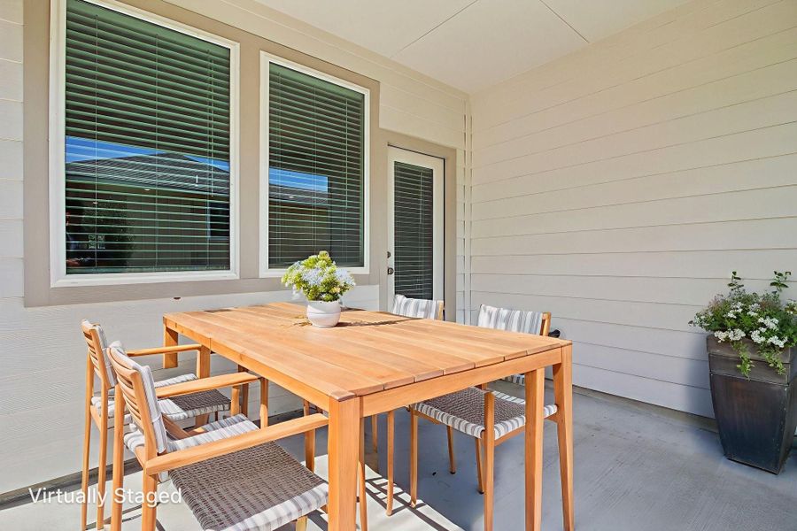 Photo is not of the actual home, but is an inspirational photo of builder’s model home and may depict options, furnishings, and/or decorator features that are not included Photo is not of the actual home, but is an inspirational photo of builder’s model home and may depict options, furnishings, and/or decorator features that are not included