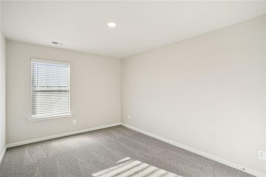 Spacious, unfurnished interior of a new home in , Conyers (Image 20).