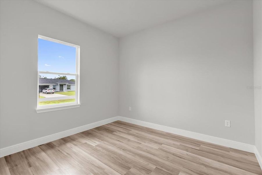 Spacious, unfurnished interior of a new home in , Ocala (Image 16).