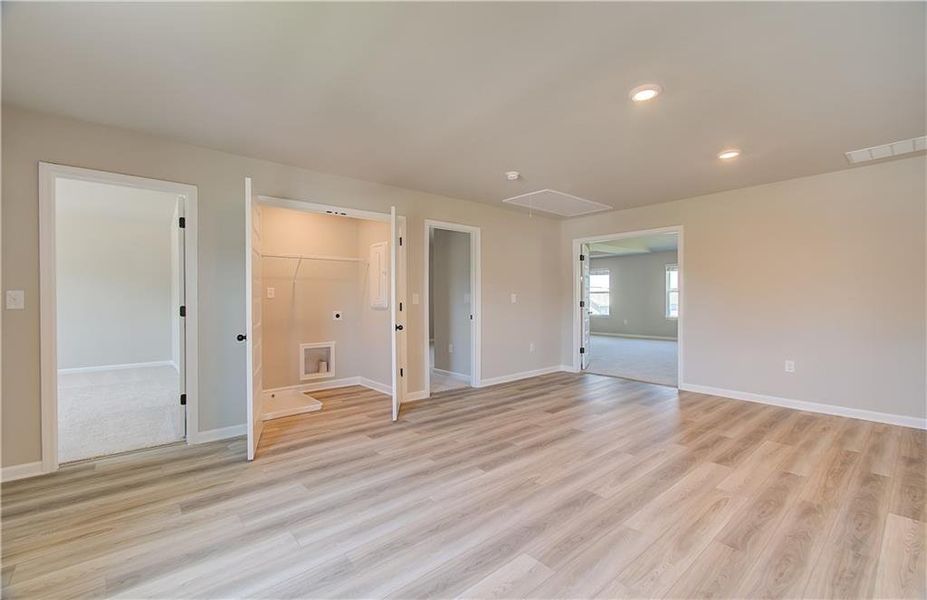 Spacious, unfurnished interior of a new home in Brighton, Locust Grove (Image 15).