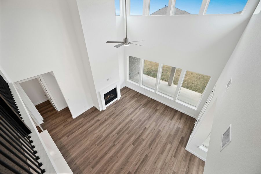 Spacious, unfurnished interior of a new home in Santa Rita Ranch, Liberty Hill (Image 32).