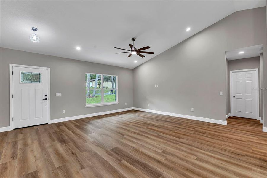 Spacious, unfurnished interior of a new home in , Orange City (Image 23).