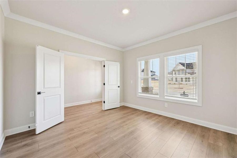 Spacious, unfurnished interior of a new home in River Pointe, Monroe (Image 27).