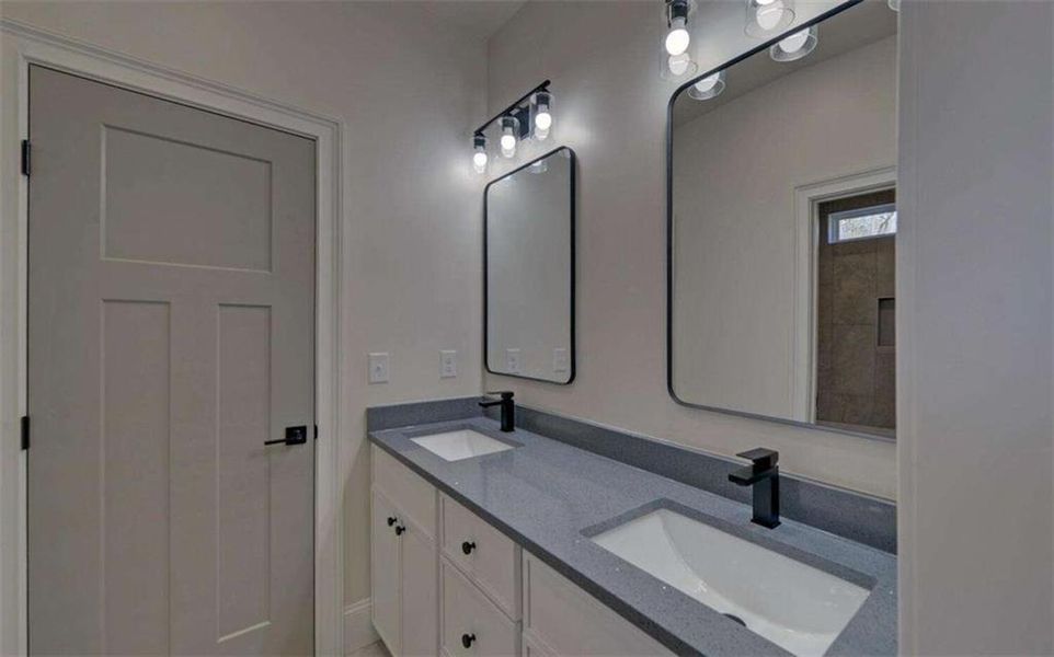 Furnished interior view inside a new home in , Clarkesville (Image 17).