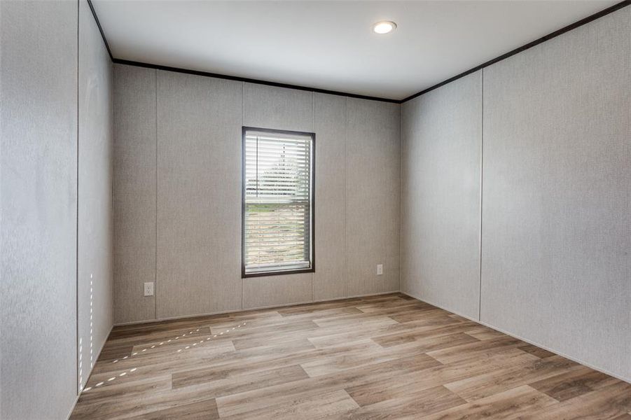 Spacious, unfurnished interior of a new home in , Azle (Image 14).