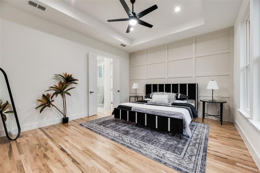 Furnished interior view inside a new home in , Dallas (Image 29).