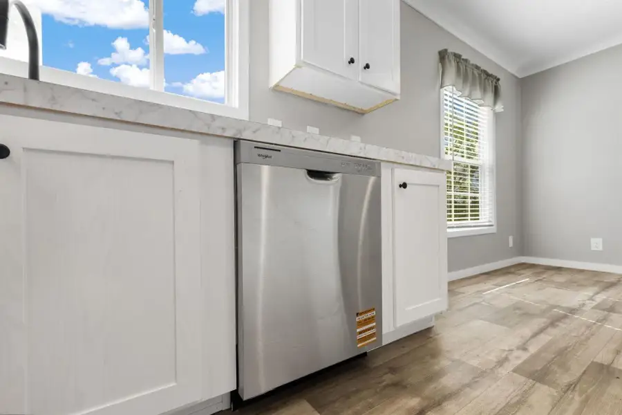 38-web-or-mls-20968 Property-37