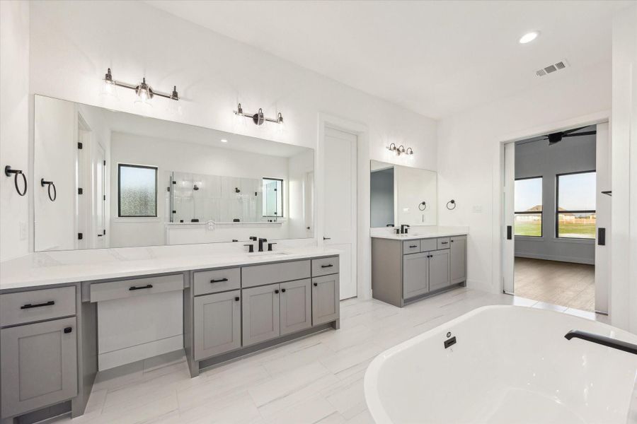 Primary Bathroom of 4012 Wildflower