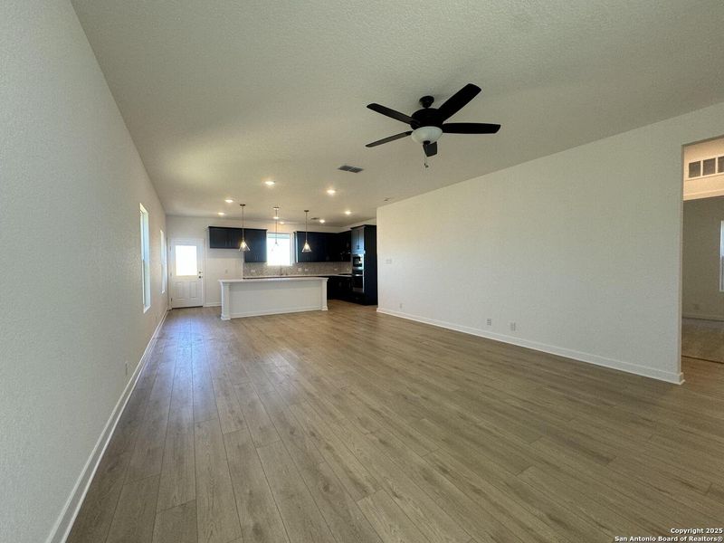 Spacious, unfurnished interior of a new home in Enclave at Hennersby Hollow 50's, San Antonio (Image 25).