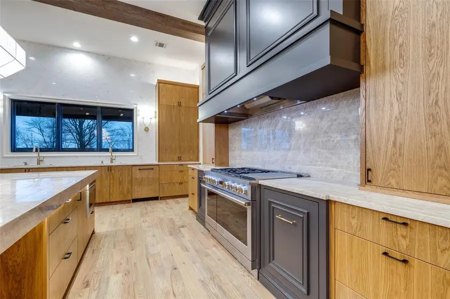 Furnished interior view inside a new home in , Denton (Image 9).