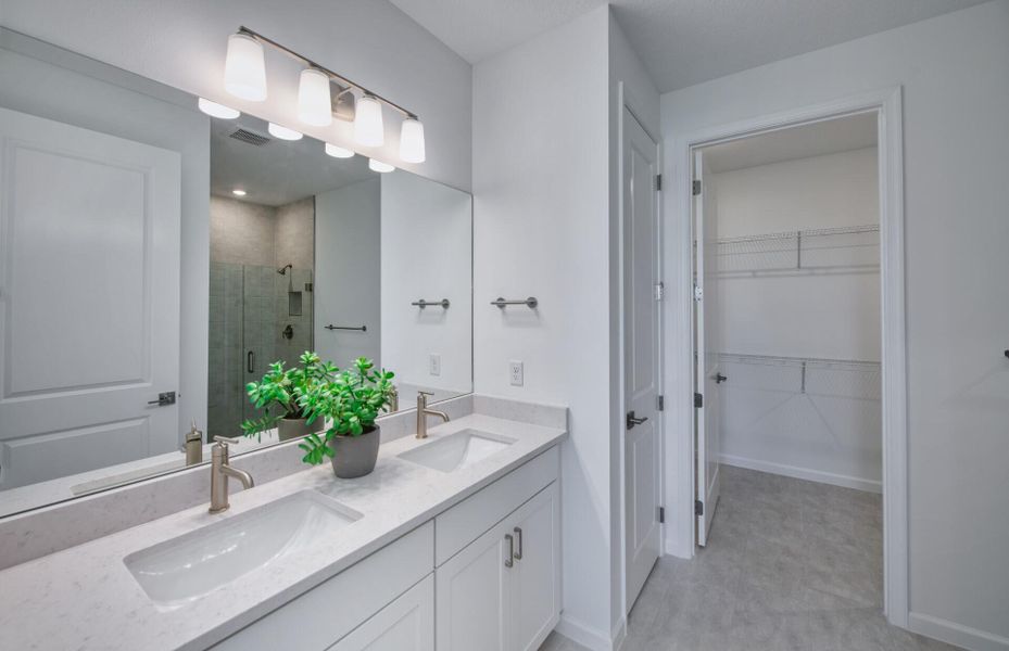 SEFL_DV_COS_Colton Owners Bath 2