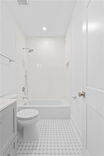 Image 43 of a home in . Image 43 of a home in .