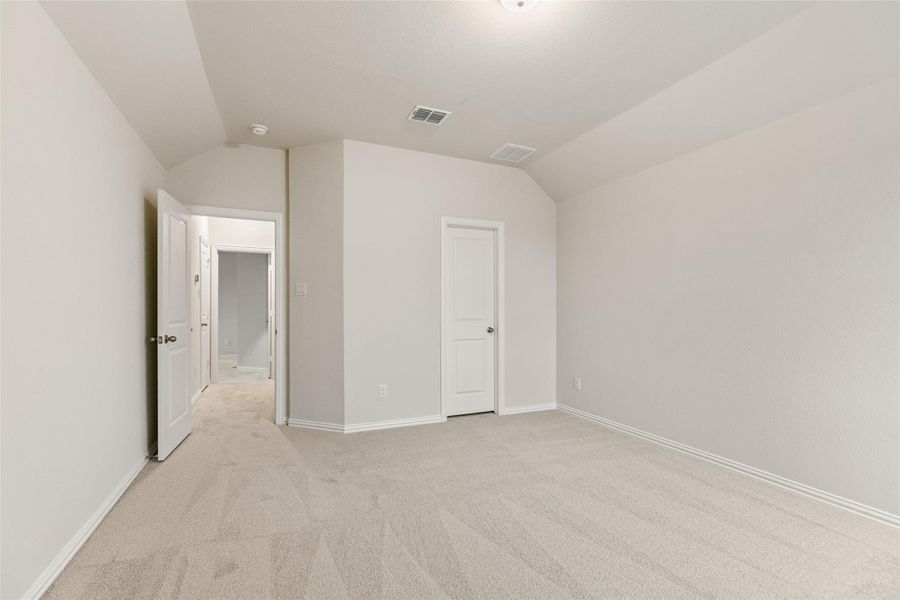 Spacious, unfurnished interior of a new home in Westland Ranch, League City (Image 17). Spacious, unfurnished interior of a new home in Westland Ranch, League City (Image 17).