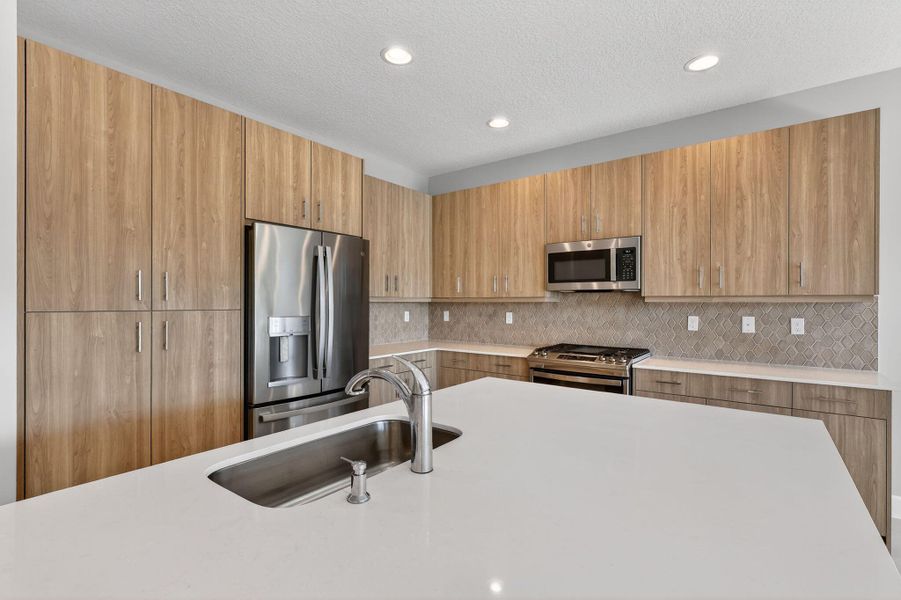 18-web-or-mls-7R7A7669