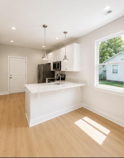 Image 14 of a home in .