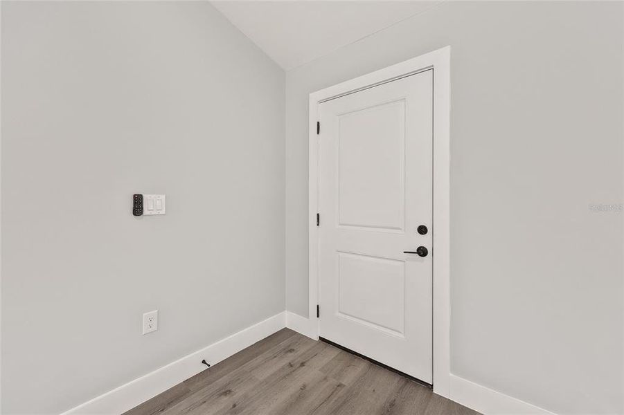 Spacious, unfurnished interior of a new home in , Ocklawaha (Image 17).