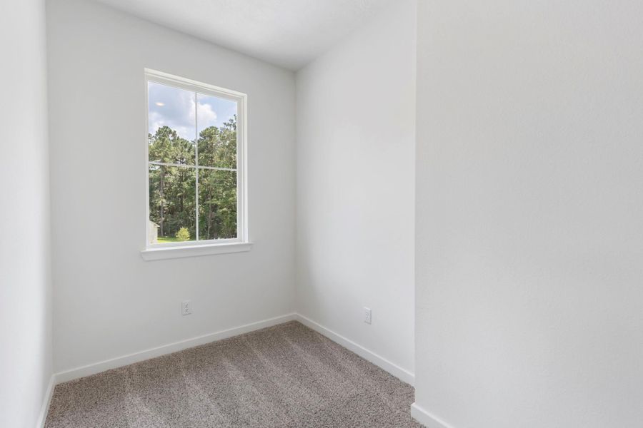 Spacious, unfurnished interior of a new home in Spring Lake, Huntsville (Image 32).