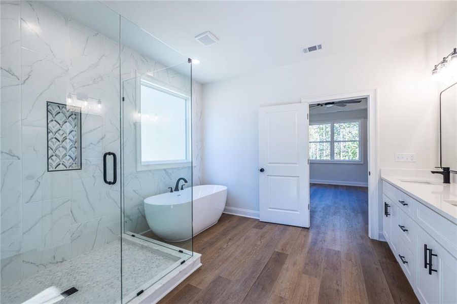 Furnished interior view inside a new home in , Dallas (Image 8).