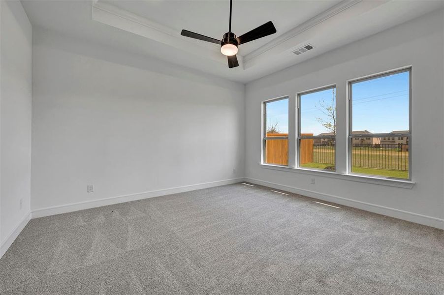 Spacious, unfurnished interior of a new home in Wellington, Haslet (Image 27).