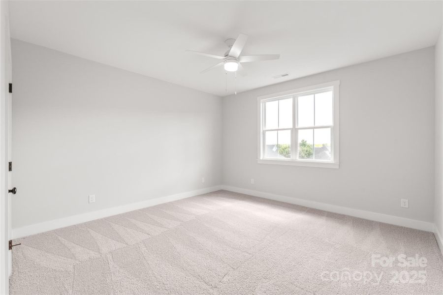 Spacious, unfurnished interior of a new home in , Davidson (Image 19).