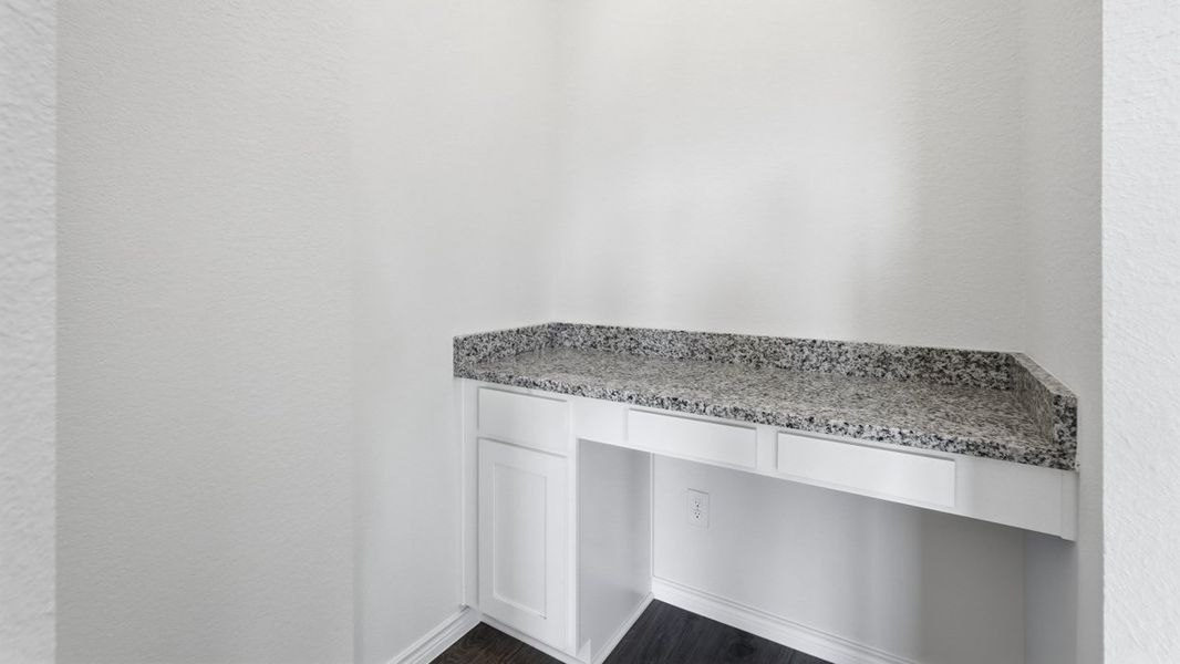 Image 33 of a home in Madera.