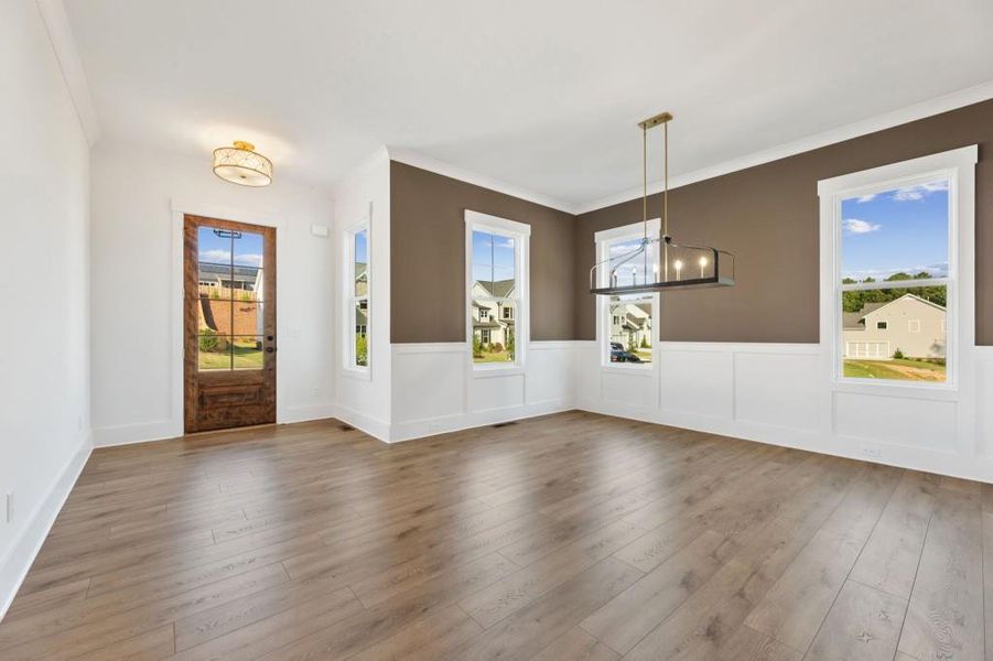 Spacious, unfurnished interior of a new home in Hillshire, Cumming (Image 17).