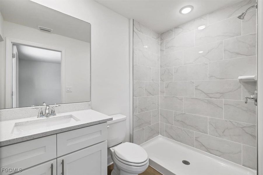 Furnished interior view inside a new home in Cape Coral, Cape Coral (Image 17). Furnished interior view inside a new home in Cape Coral, Cape Coral (Image 17).