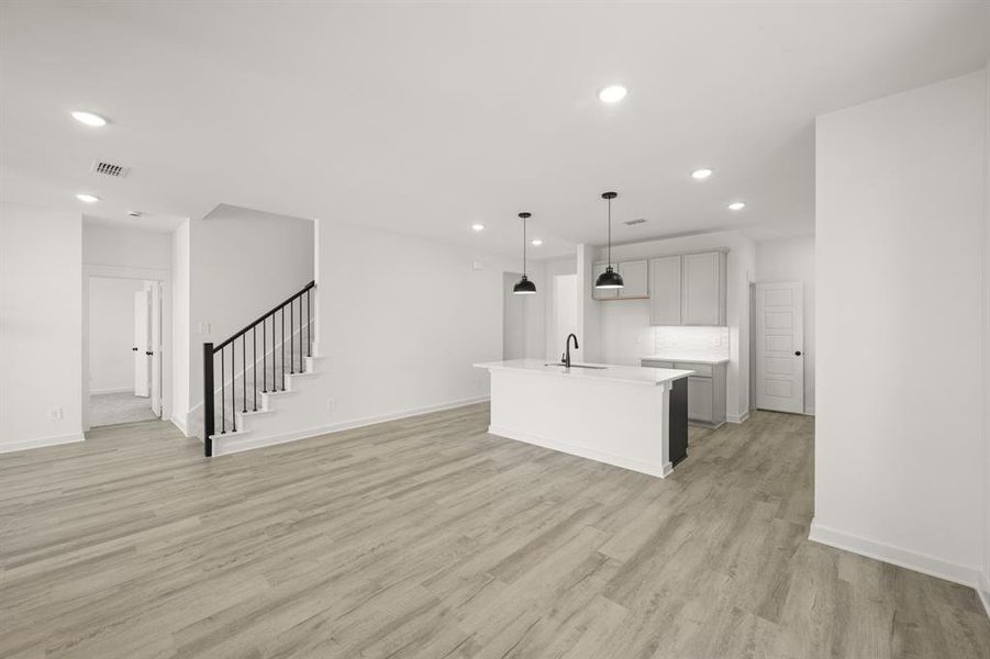 328 Deer Ridge- Dining-2