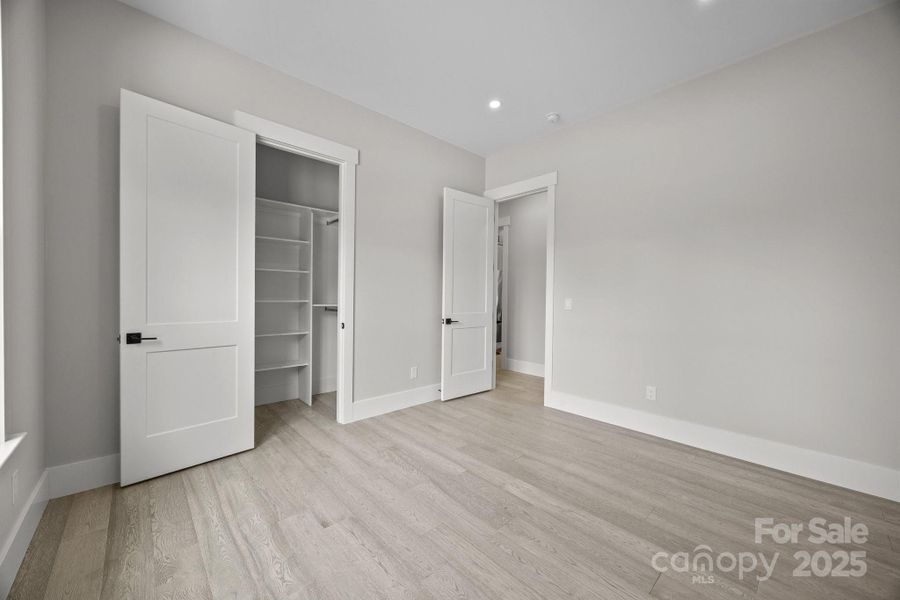 Spacious, unfurnished interior of a new home in , Peachland (Image 21). Spacious, unfurnished interior of a new home in , Peachland (Image 21).