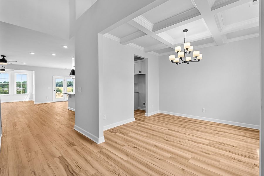 Spacious, unfurnished interior of a new home in Fieldstone, Lexington (Image 20).